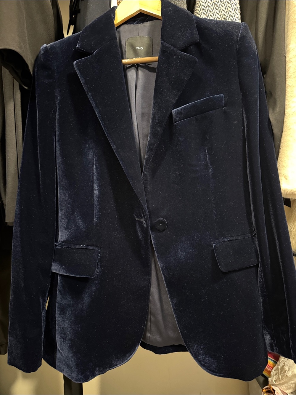 Mango women’s Navy Velvet Blazer size small